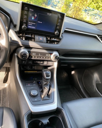 Toyota RAV4 cena 139900 przebieg: 42000, rok produkcji 2020 z Czerniejewo małe 56